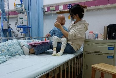 3岁女童喊脚疼被确诊癌症晚期